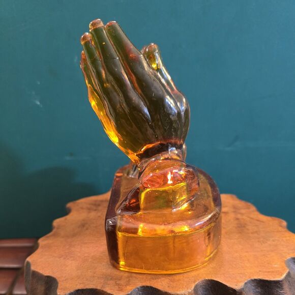 Vintage Kanawha Praying Hands Amberina UV Reactive Glass Paperweight 5"x4"x3" - Picture 10 of 14